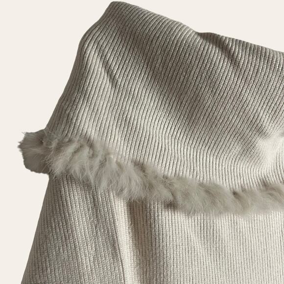 Love Token Ivory Ribbed Knit Rabbit Fur Trim Off The Shoulder Sweater Size M - Picture 2 of 7